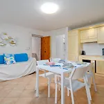 아파트 Casa Ioana *